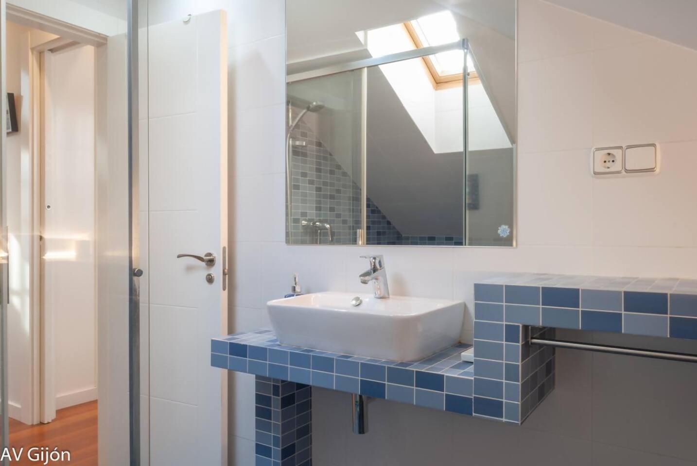 Av Gijon San Agustin 12 Apartment ภายนอก รูปภาพ